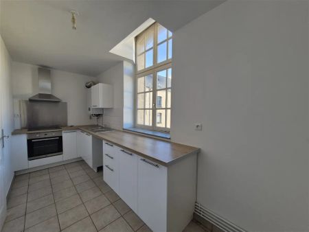 Location appartement 4 pièces - 94.48m² à Saint-omer (62500) - Photo 2