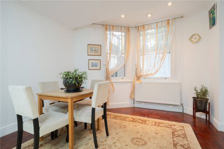 Bramham Gardens, Earls Court, SW5, London - Photo 2