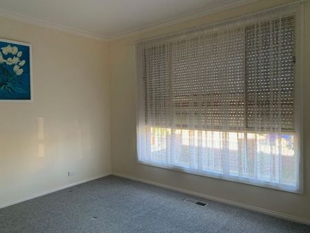 Spacious Family Home in Meadow Heights!!! - Photo 4