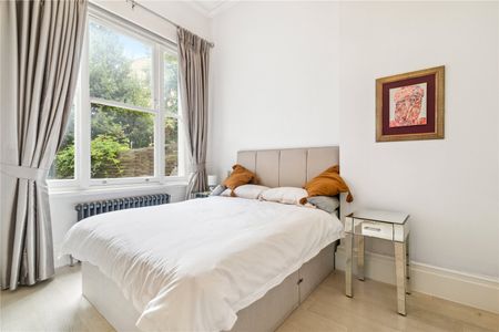 Nevern Square, Earls Court, SW5, London - Photo 2