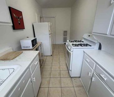 4810 Chemin Queen Mary apartment — Montréal, QC (1-Bedroom) - 1 Bed... - Photo 5