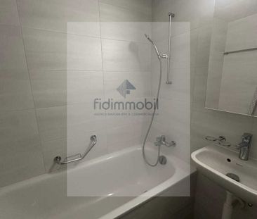 APPARTEMENT ENTIÈREMENT RÉNOVÉ DANS QUARTIER CALME - Photo 3
