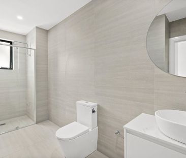 Contemporary Four-Bedroom Duplex in a Prime Menai Location - Photo 2