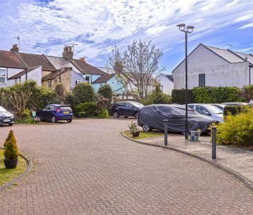 1 bedroom retirement property to rent - Photo 3