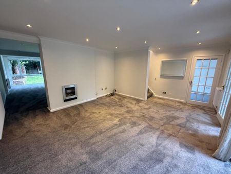 4 bedroom House To Let - Photo 2
