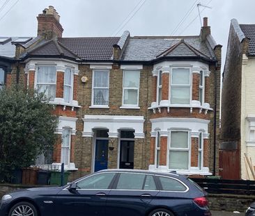 2 Bed Flat, Leyton, E10 - Photo 6