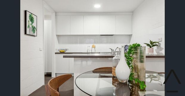 Entertainers pad, in the heart of Melbourne *OPEN FOR INSPECTION SATURDAY 5TH OCTOBER 2024 12:00pm - 12:15pm - PLEASE REGISTER TO VIEW* - Photo 1