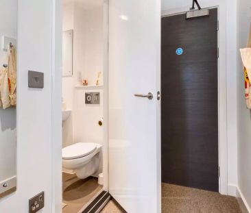 Gold En-suite - Photo 5