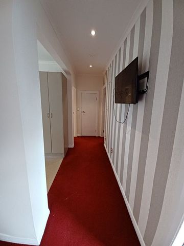 2-Bedroom Apartment in Kilbirnie - Photo 5
