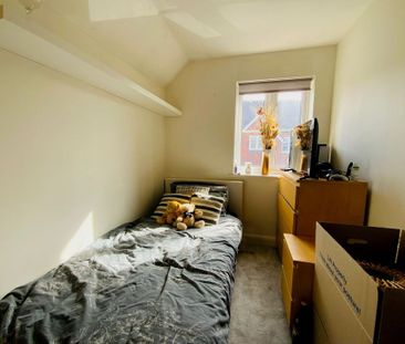 3 bedroom end of terrace house to rent - Photo 6