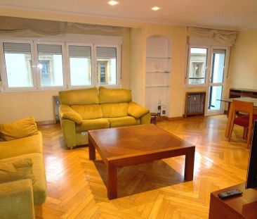 Alquiler de piso en Centro - San Lorenzo - Photo 3