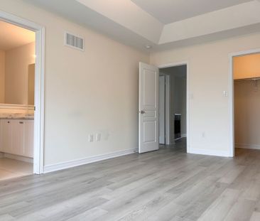 For Lease - 202 Harbord Street, Markham, Ontario - Photo 4