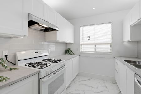 For Lease - 105 Cavell Avenue, Toronto, Ontario - Photo 5