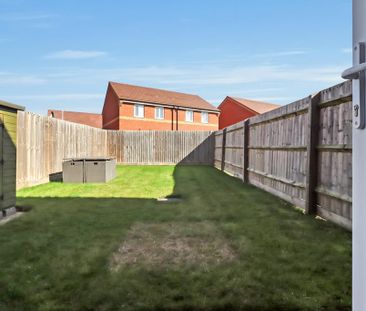 2 bedroom semi-detached house to rent - Photo 6