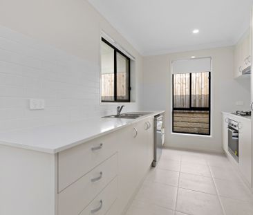 1/12 Reedling Road, Chisholm NSW 2322 - Photo 2