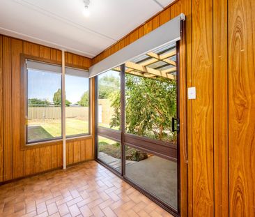 Fresh Living in Shepparton – Stylish Home with Newly Renovated Bath... - Photo 3