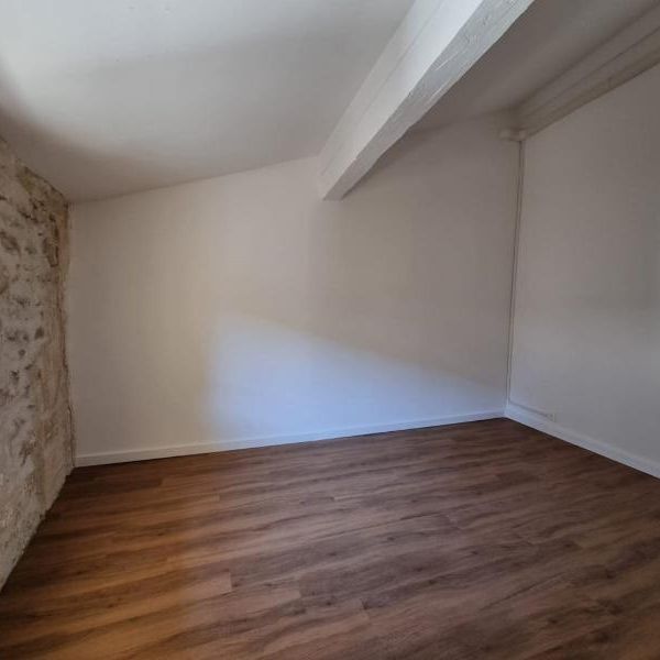 Location Appartement 3 pièces 53m² SOMMIERES 30250 - Photo 1