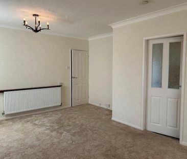 2 bedroom bungalow to rent - Photo 1