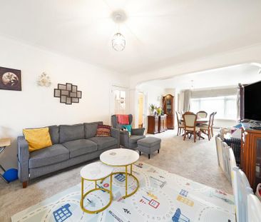 3 bedroom detached house to rent - Photo 4