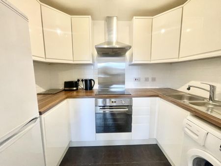 1 bedroom flat to rent - Photo 5