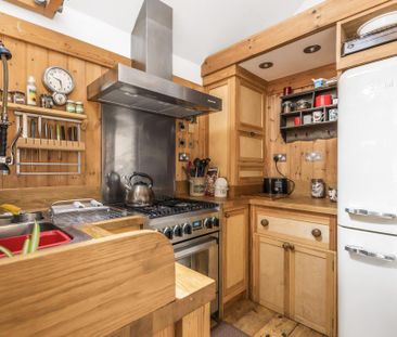 2 bedroom semi-detached house to rent - Photo 6