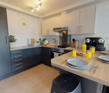 Silver En Suite - Photo 5