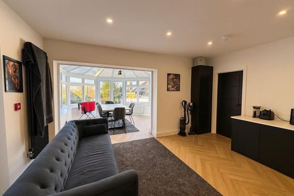 1 bedroom in a house share to rent - Photo 1