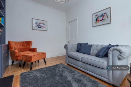 3 bedroom terraced house to rent - Photo 2