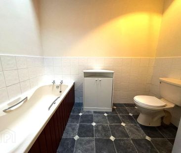 73 Albert Road, Carrickfergus, BT38 8AD - Photo 3