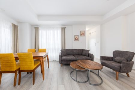 For Lease - 18 Lytham Green Circle Unit# 2, Newmarket, Ontario - Photo 3