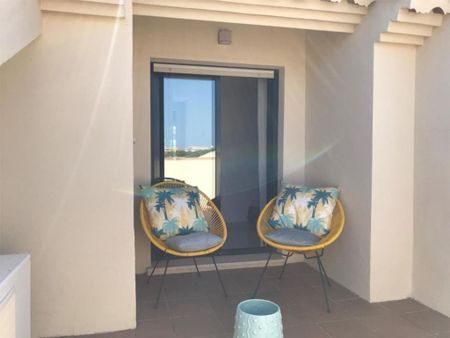 Luxury penthouse for rent in San Pedro de Alcántara, Andalusia - Photo 2