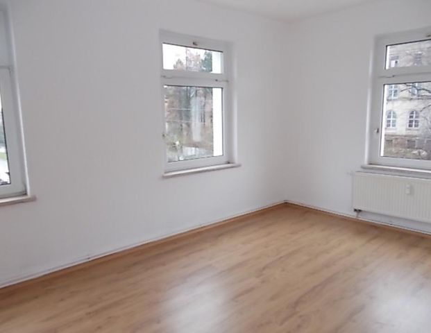 ++ 2 Räume, EBK, Bad mit Wanne und Fenster ++ - Photo 1