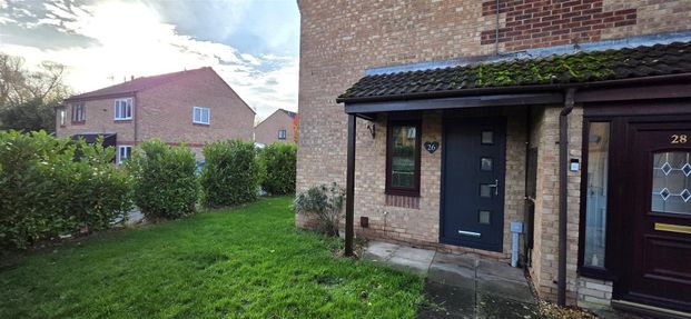 Dabinett Avenue, Hereford - Photo 1