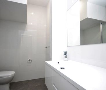 Townhouse In The Heart Of Edithvale - Photo 6