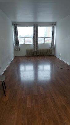 For Lease - 2881 Lawrence Avenue Unit# 6, Toronto, Ontario - Photo 1
