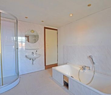 Uniek hoekpand met handelsruimte en woonst te Beerst (Diksmuide) op... - Photo 1