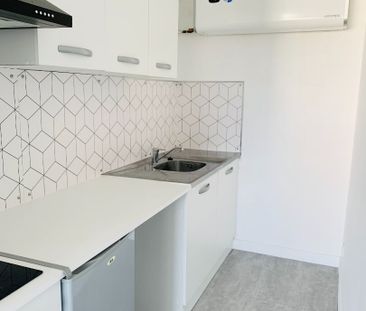 A LOUER Studio 50000 Saint-Lô 1 pièce 29.18 m² - Photo 4