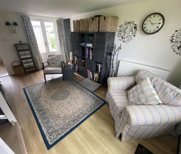 3 bedroom detached house to rent - Photo 4