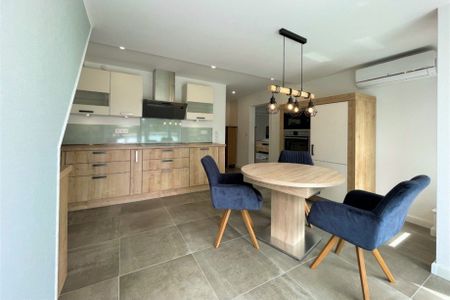 iTH: Überragend aus jedem Blickwinkel! Kompl. möblierte Traumwohnung in der Stadtmitte! - Photo 4