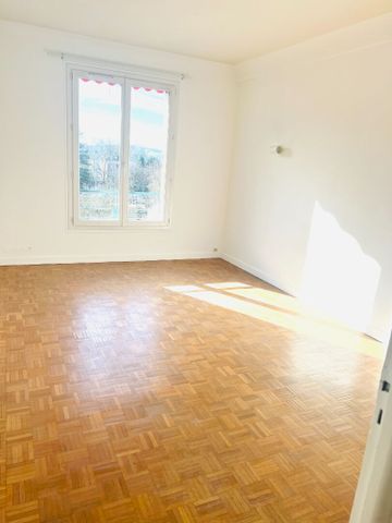 Location Appartement 4 pièces 81m² - Photo 4