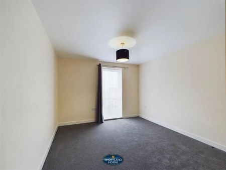 Monticello Way, Banner Brook Park, Coventry - Photo 3