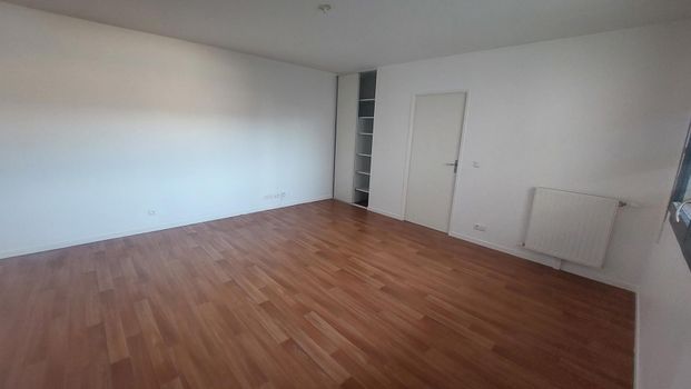 location Appartement T2 DE 50.95m² À AUBERVILLIERS - Photo 1