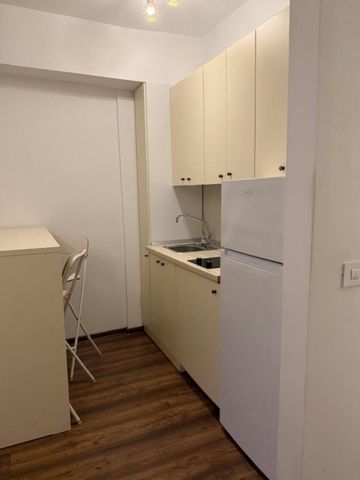 Garsoniera Calea Victoriei 6 min Romana (M) - Fotografie 5