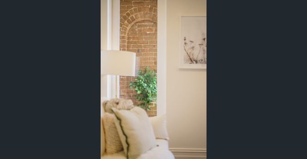 Available from 3rd December 30 Night Minimum - Luxury Executive Furnished Home in Neutral Bay - Photo 1