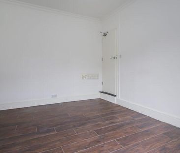2 bedroom end of terrace house to rent - Photo 1