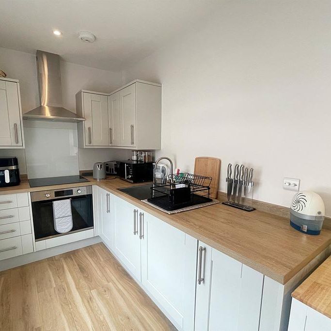 1 bedroom flat to rent - Photo 1
