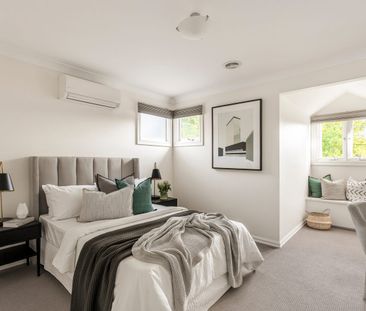 Stylish, Sun-Drenched, and Spacious - Photo 3