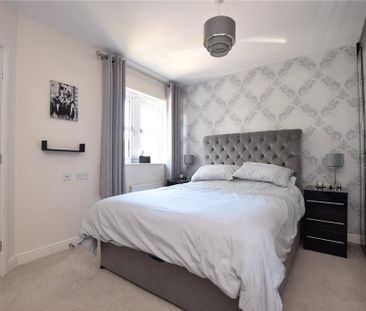 3 bedroom semi-detached house to rent - Photo 4