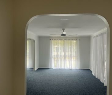 LOWSET BRICK HOME IN BELLARA - Photo 6