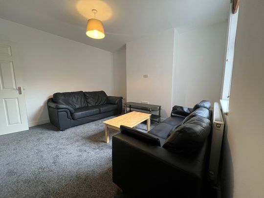 4 Ridding Terrace, NG3 1DW, NOTTINGHAM - Photo 1